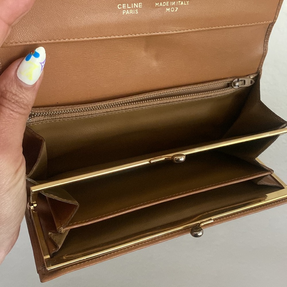 CELINE bifold kiss lock Wallet - Picture 6 of 13